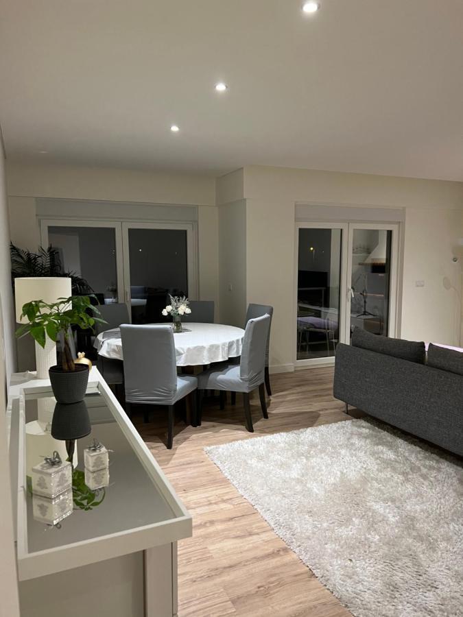 Modern Double Room With Private Balcony Монтижу Экстерьер фото