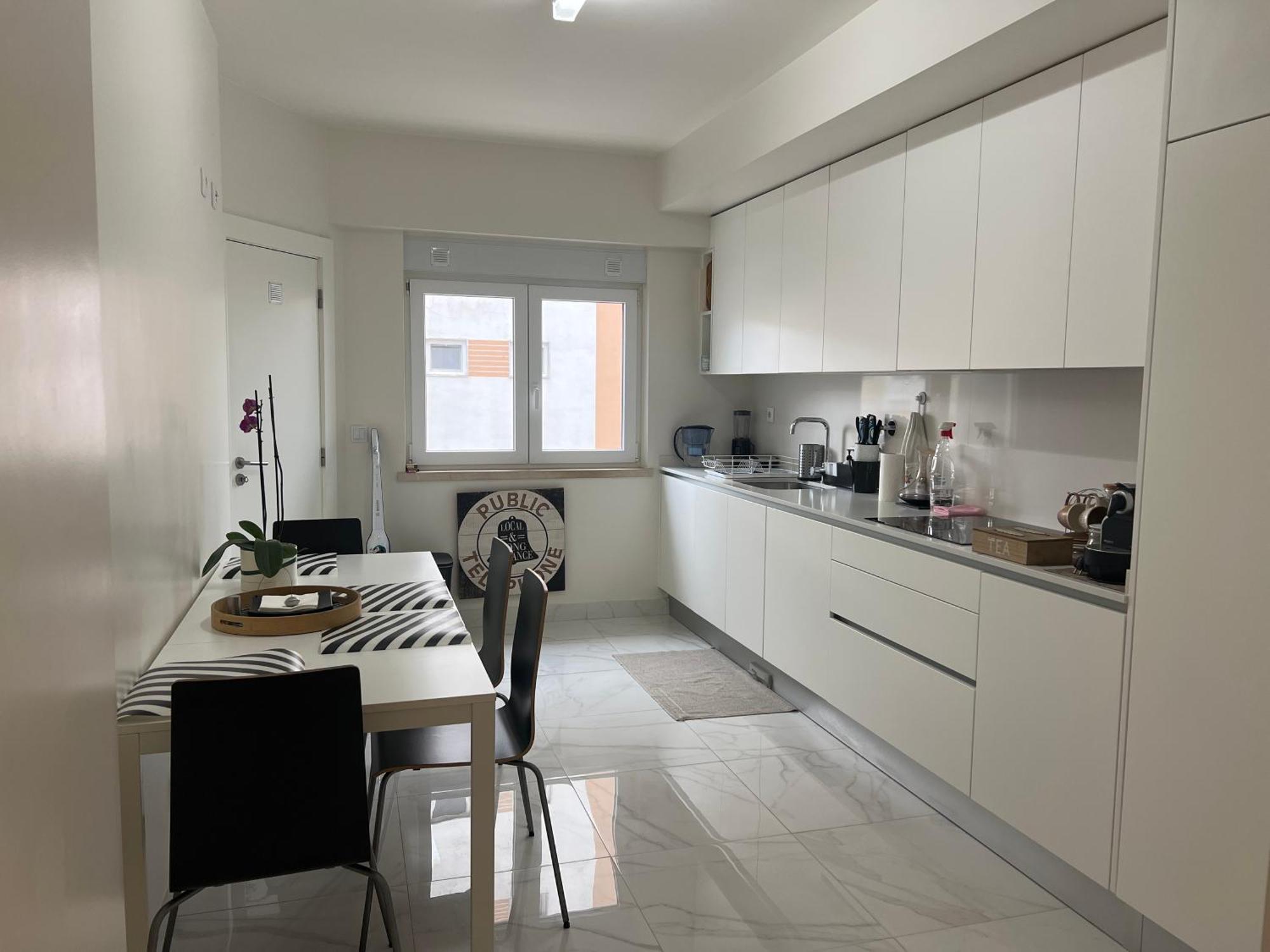 Modern Double Room With Private Balcony Монтижу Экстерьер фото